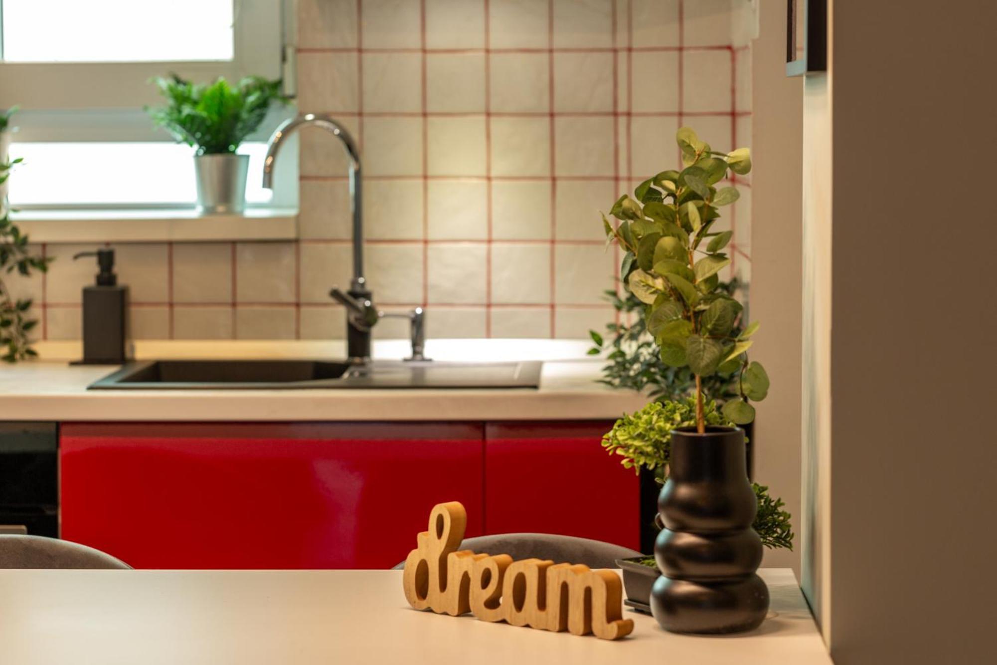Modern 1Br Apt In The Old Town: The Perfect Choice 부쿠레슈티 외부 사진