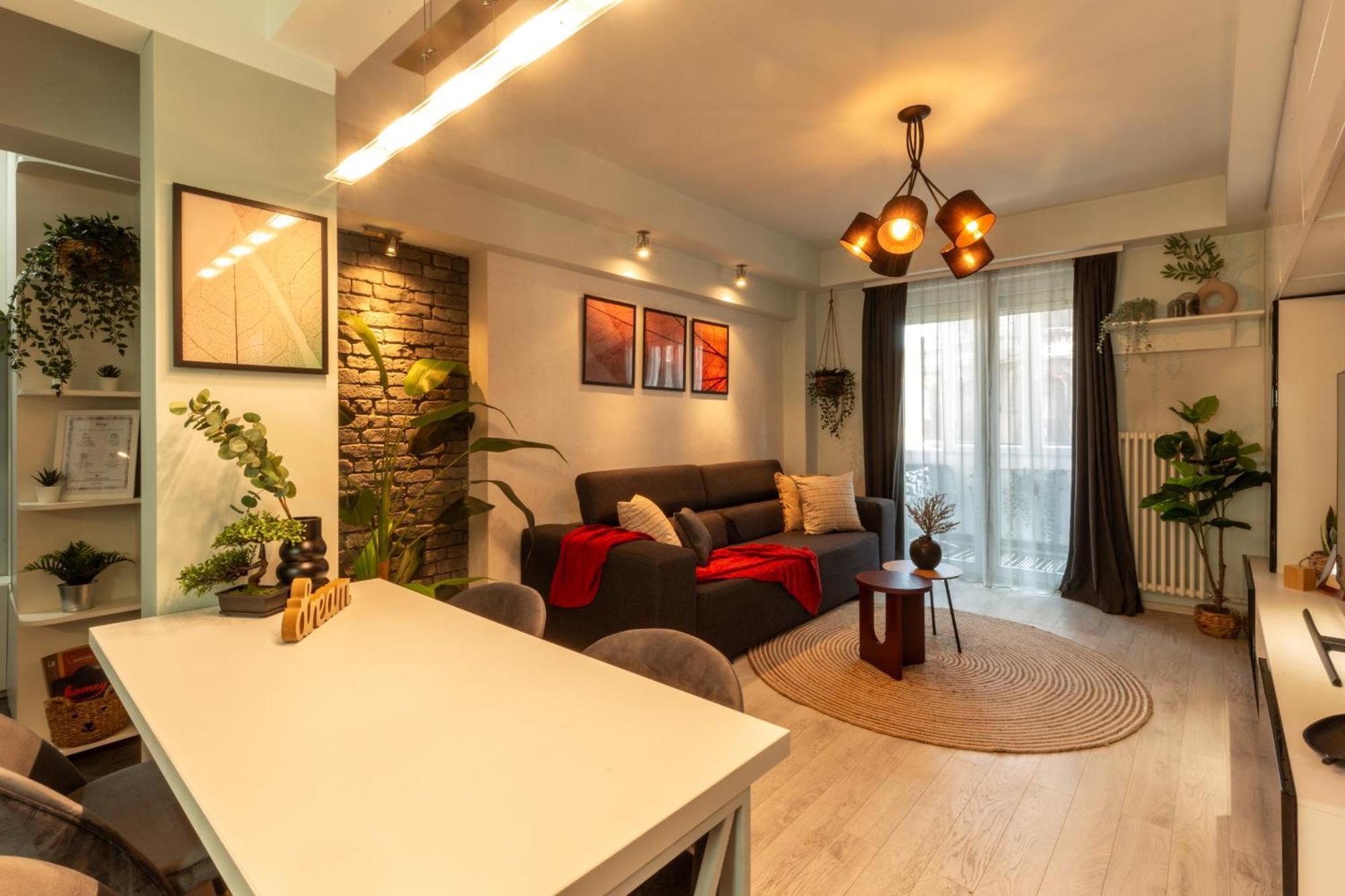 Modern 1Br Apt In The Old Town: The Perfect Choice 부쿠레슈티 외부 사진